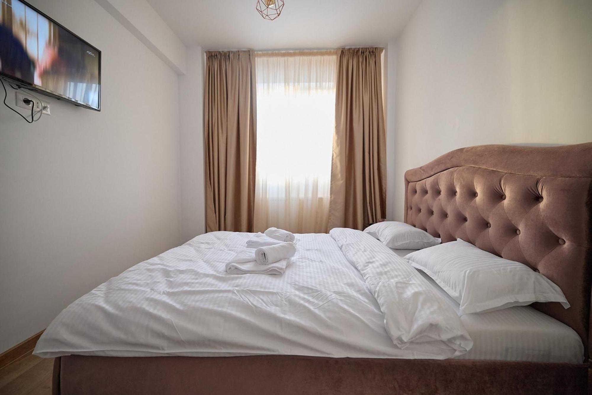 Cozy Apartments At Q Residence Palas Iasi Exterior foto