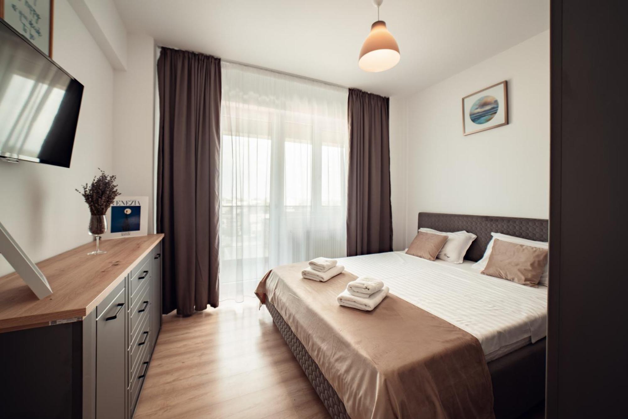 Cozy Apartments At Q Residence Palas Iasi Exterior foto